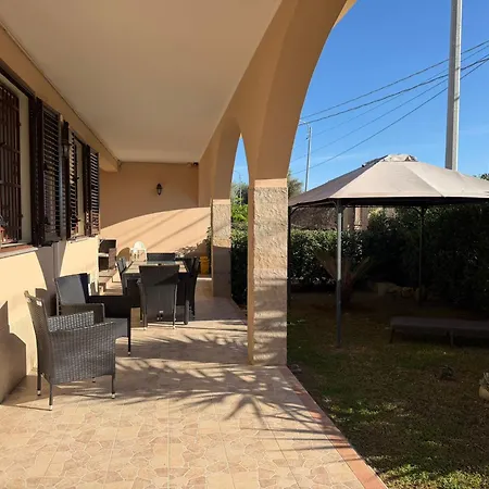La Scogliera Holiday home
